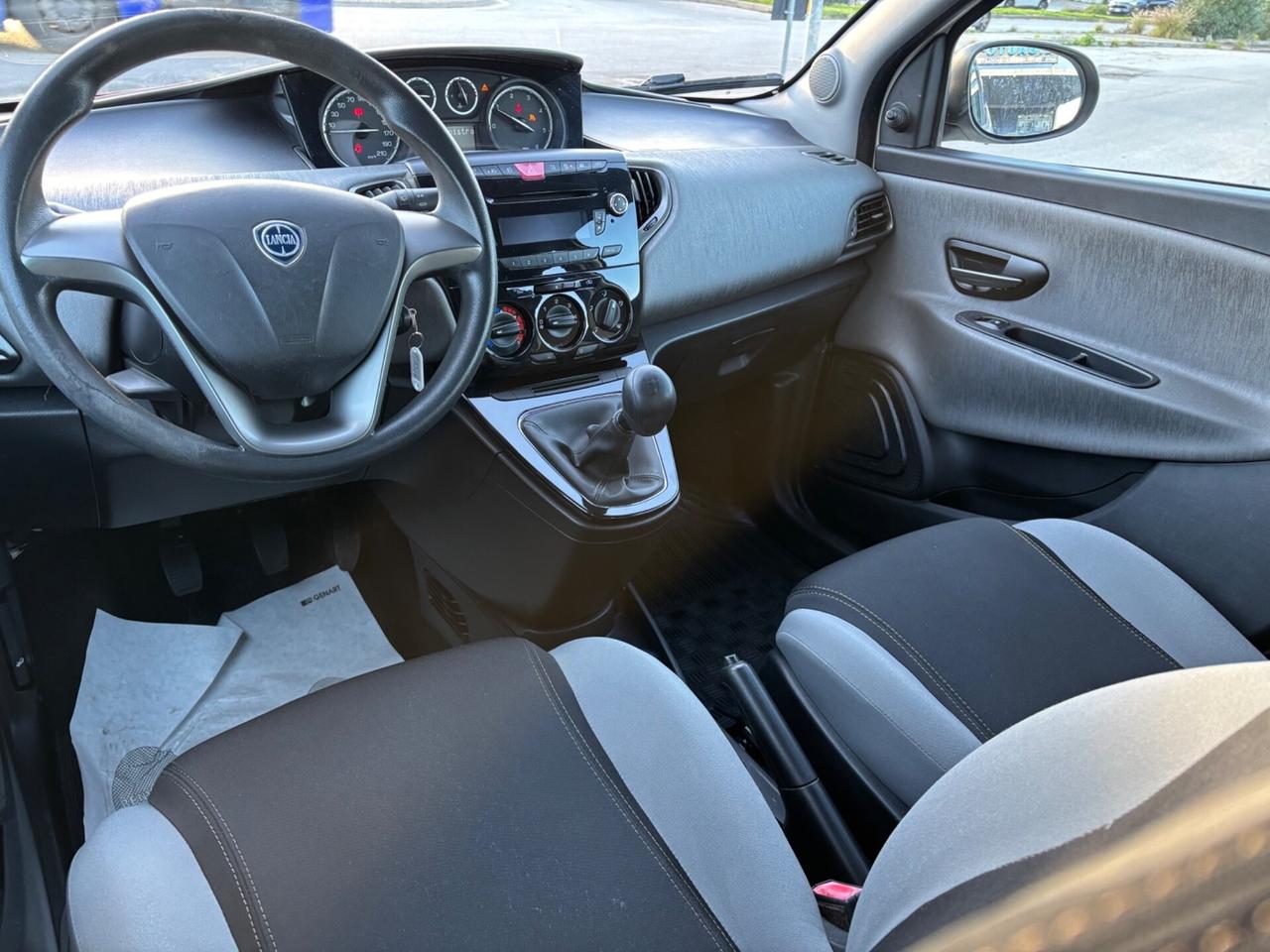 Lancia Ypsilon 1.3 MJT 16V 95 CV 5 porte S&S Silve