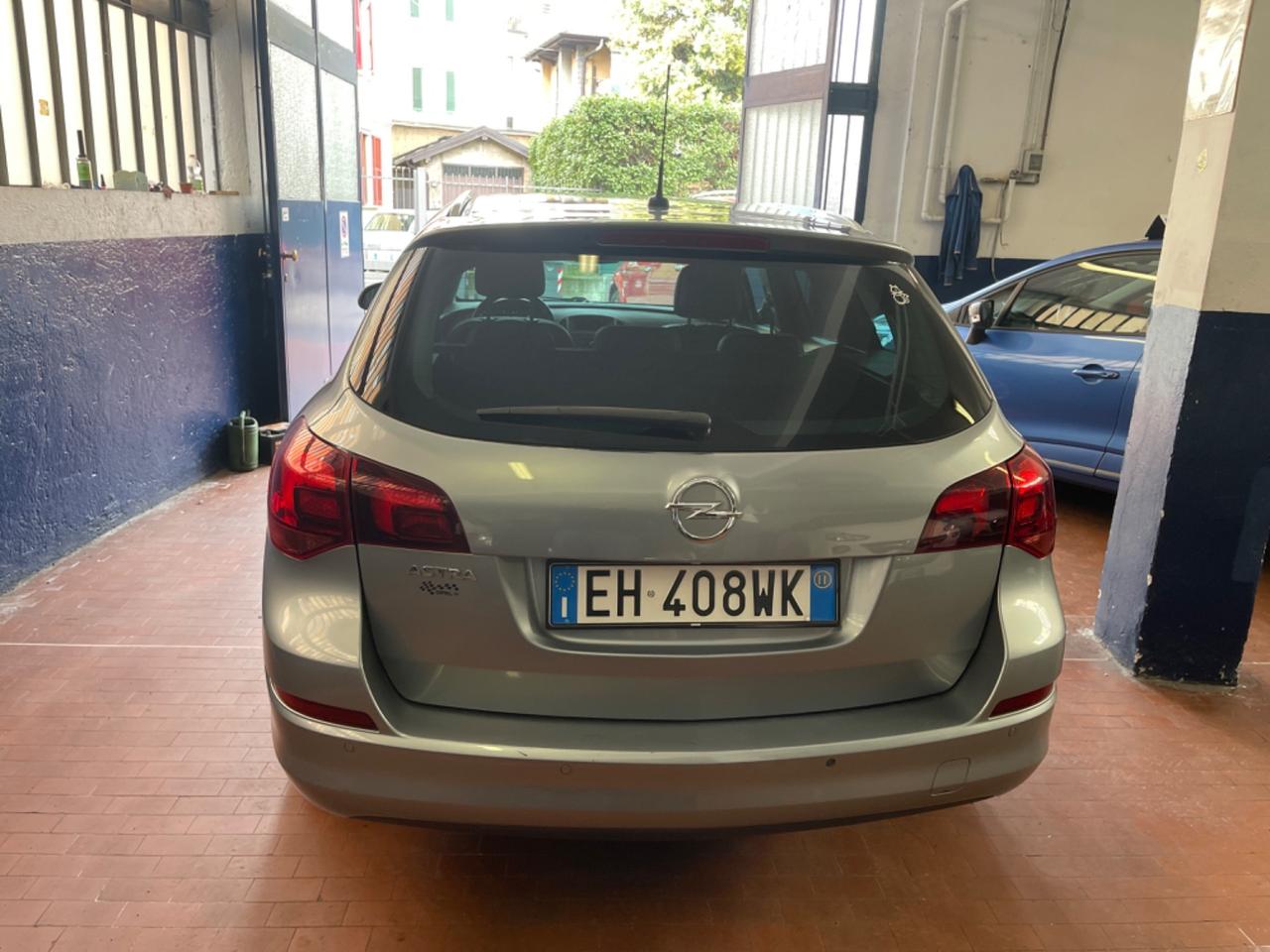 Opel Astra 1.6 115CV Sports Tourer Elective