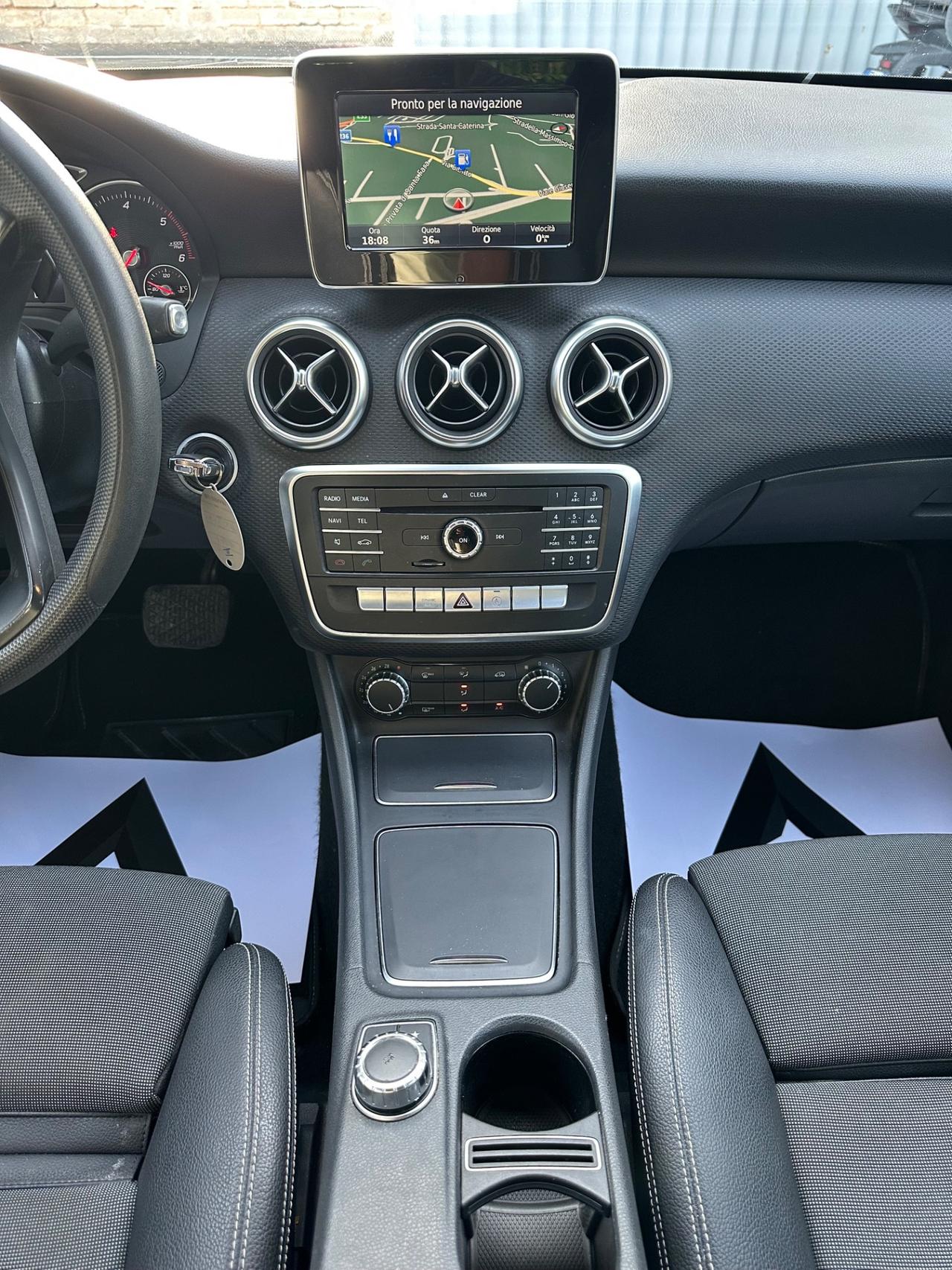 Mercedes-benz A 160 d Automatic Premium