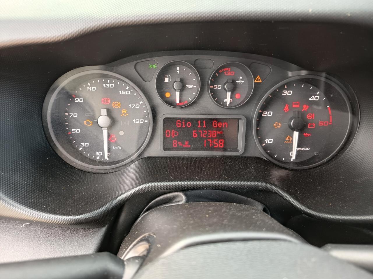 Iveco Daily 33S12 2.3 H2 Cabinato