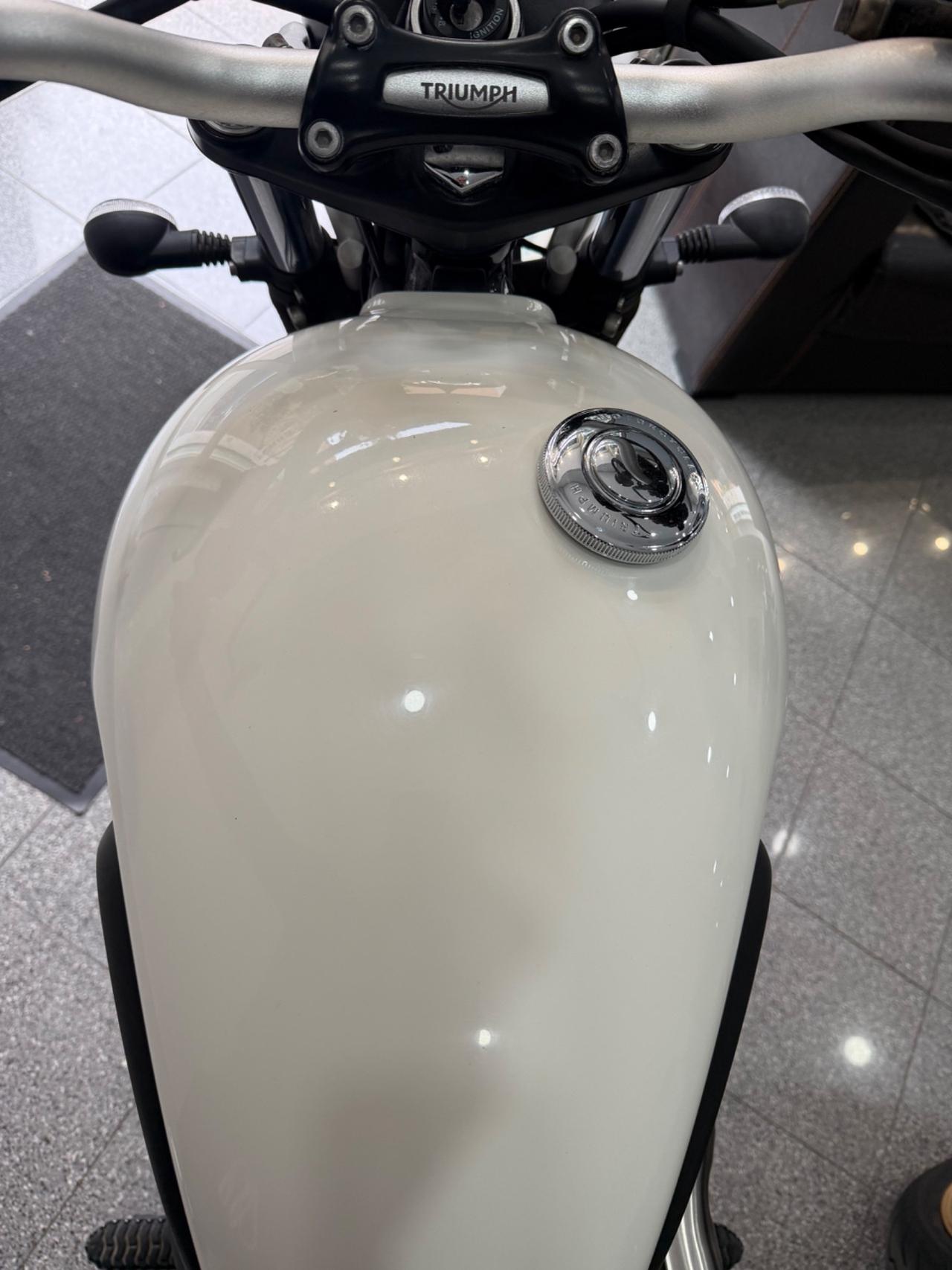 Triumph Street Scrambler