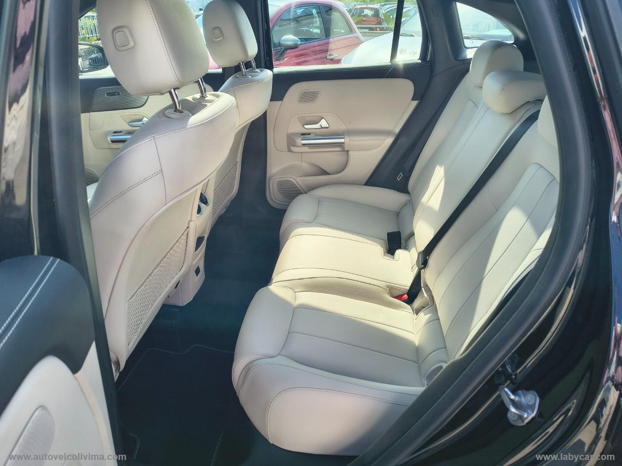 MERCEDES-BENZ GLA 200 d Automatic Sport Plus TETTO APRIBILE - FARI MULTIBEAM