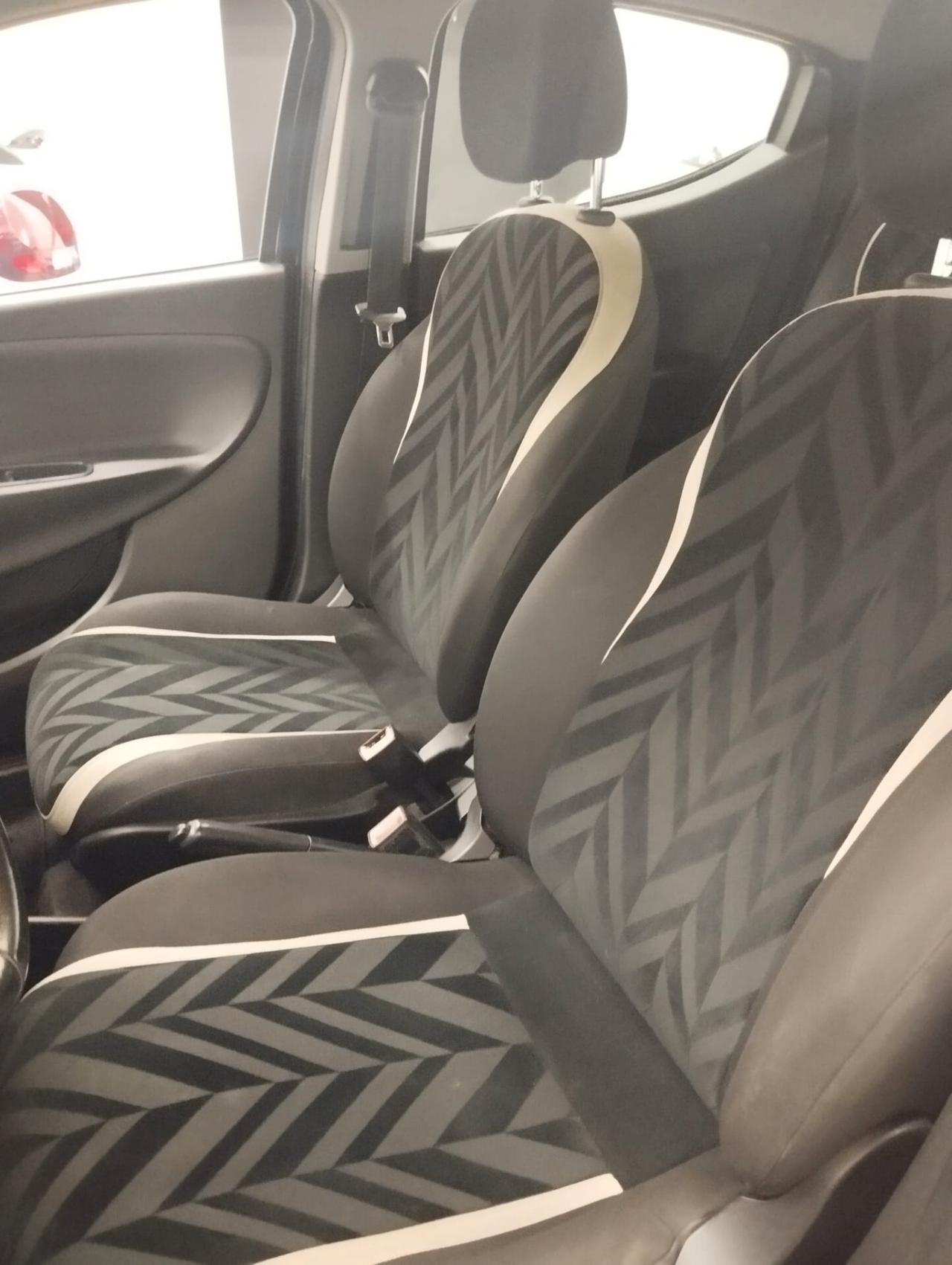 Lancia Ypsilon 1.2 69 CV 5 porte GPL Ecochic Mya