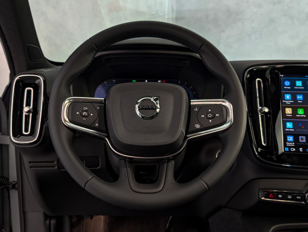 Volvo XC40 2.0 b3 MHEV 163cv Automatic Core Essential