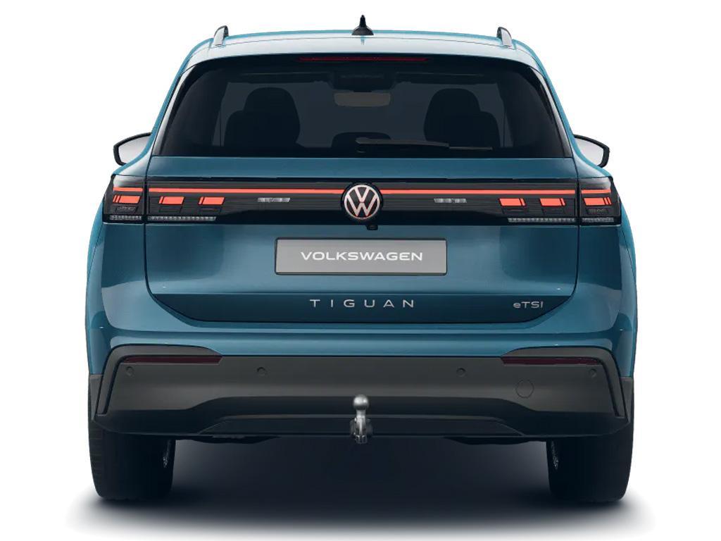 Volkswagen Tiguan 1.5 eTSI DSG Edition Plus, IQ.Light, Cerchi18, 360 Telecamere