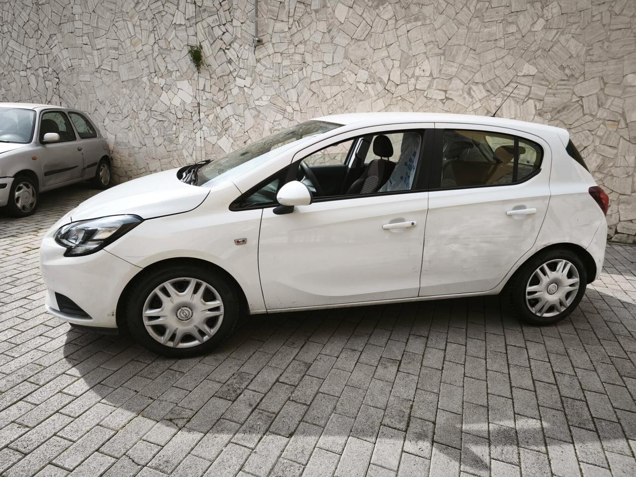 Opel Corsa 1.2 5 porte