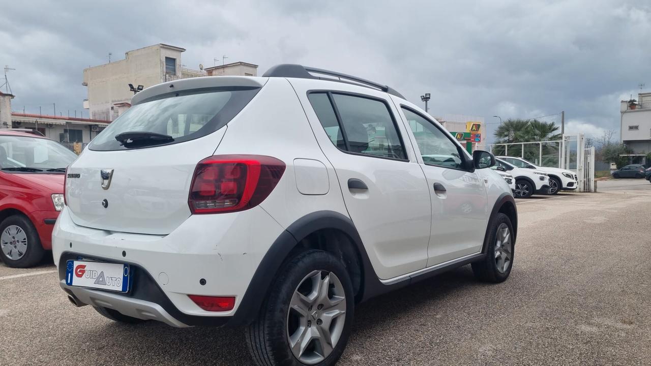 Dacia Sandero Stepway 1.0 TCe 100CV ECO-G 15th Anniversary