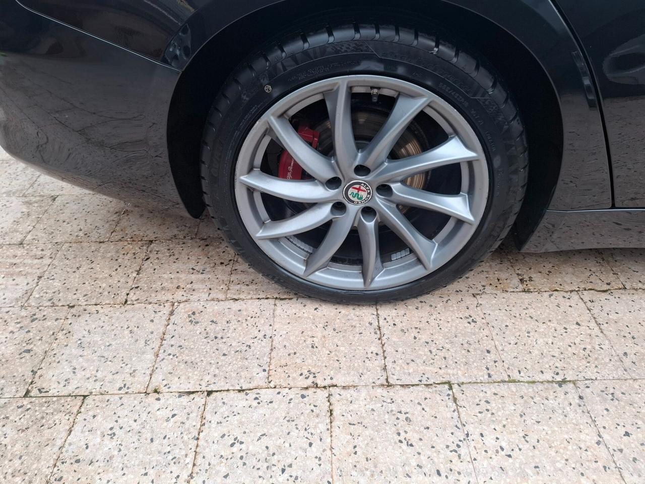 Alfa Romeo Giulia - 2.2 Eco Business Super 180 CV