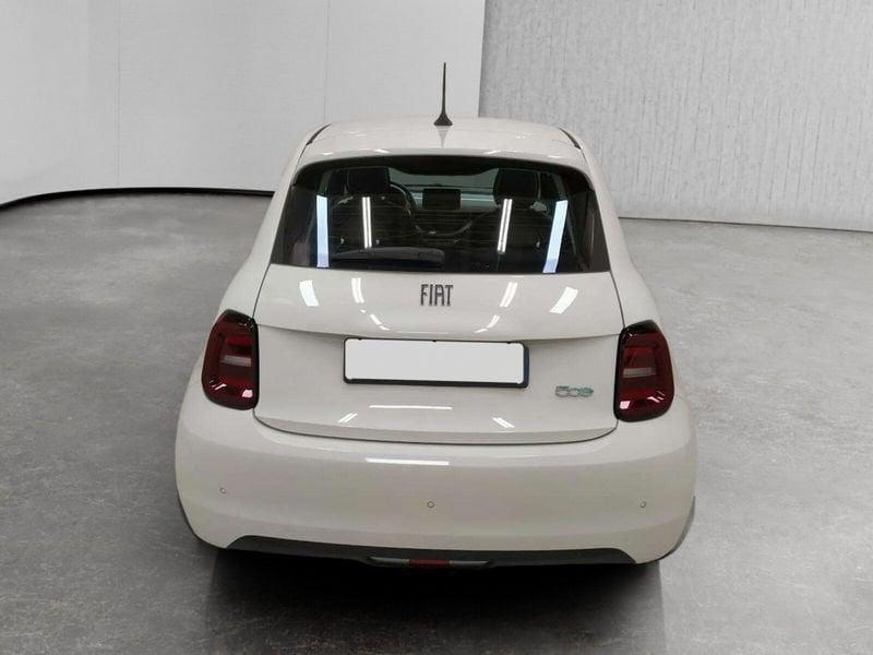 FIAT 500 500e 42 kWh Passion