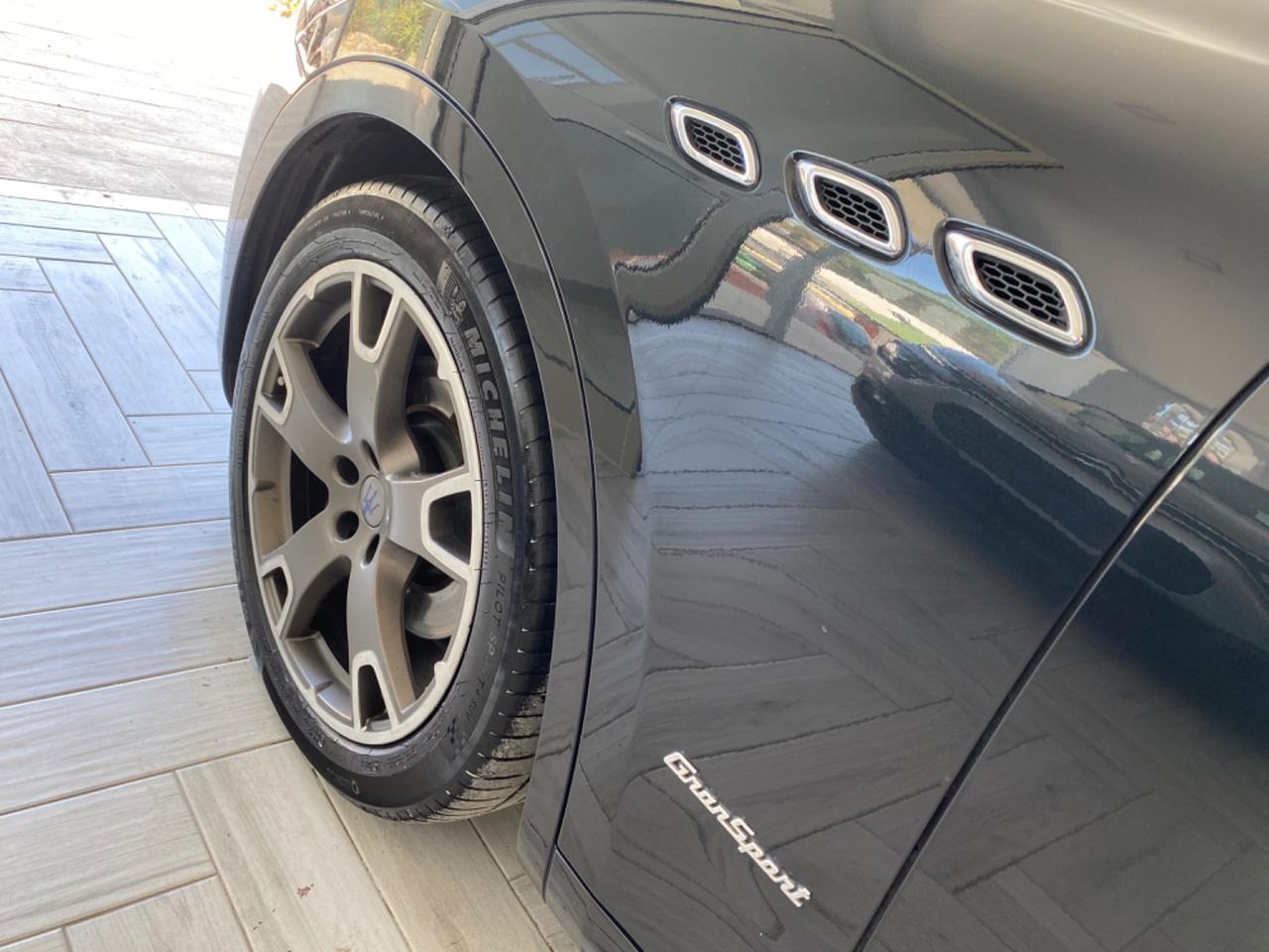 Maserati Levante 3.0D V6 250cv GRANSPORT R20/HARMAN2019