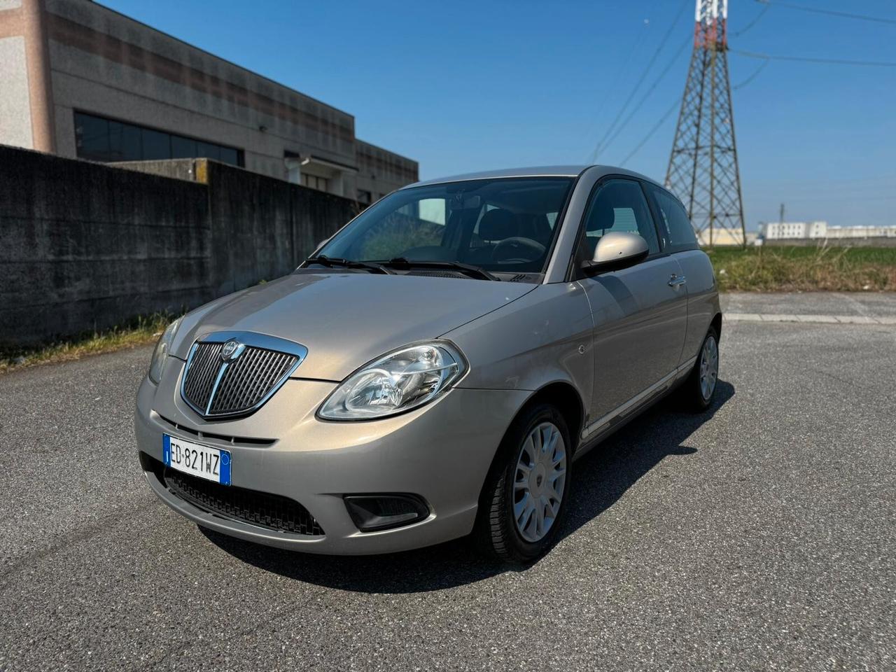 Lancia Ypsilon 1.2 Elle