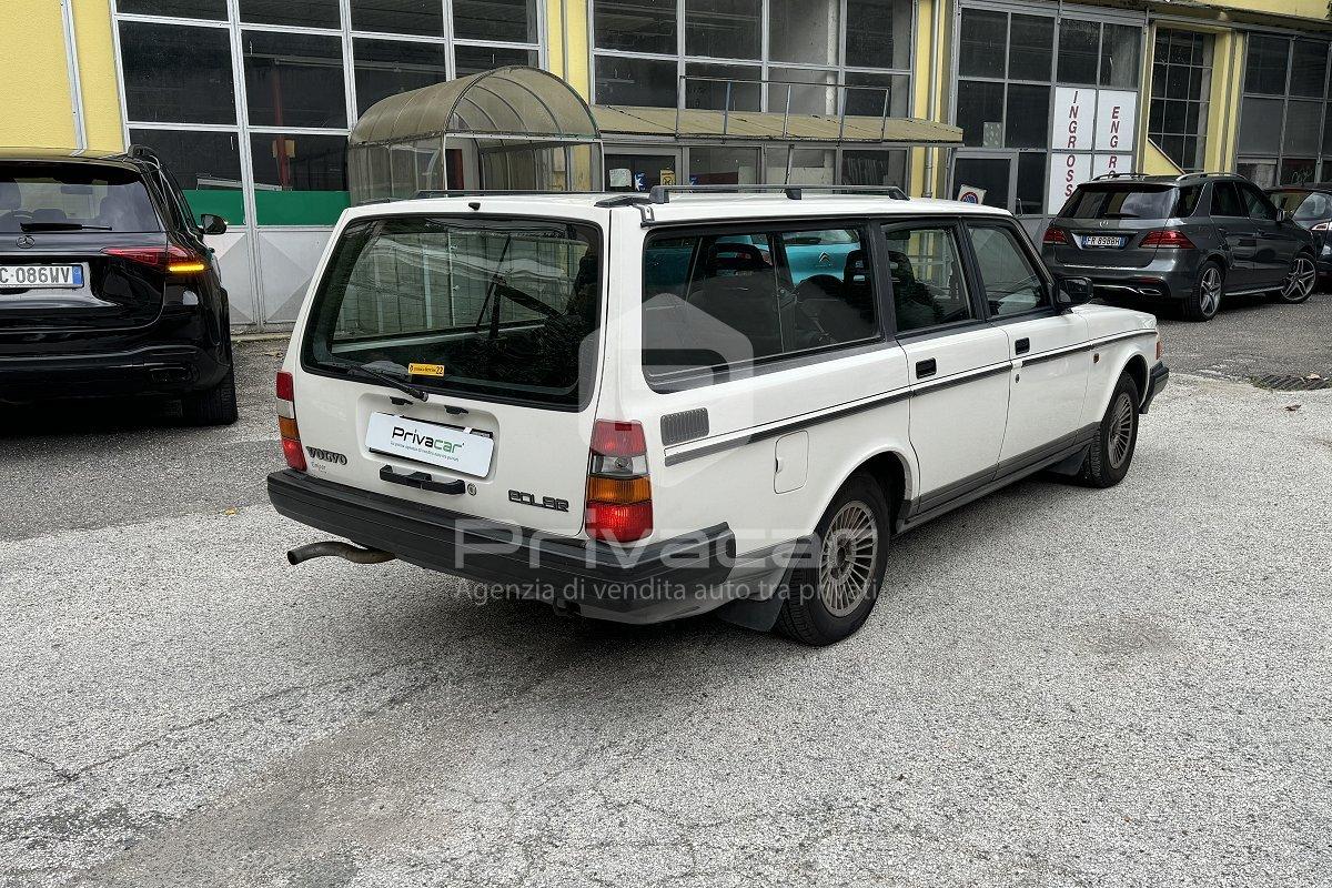 VOLVO 240 2.0 cat Station Wagon Polar