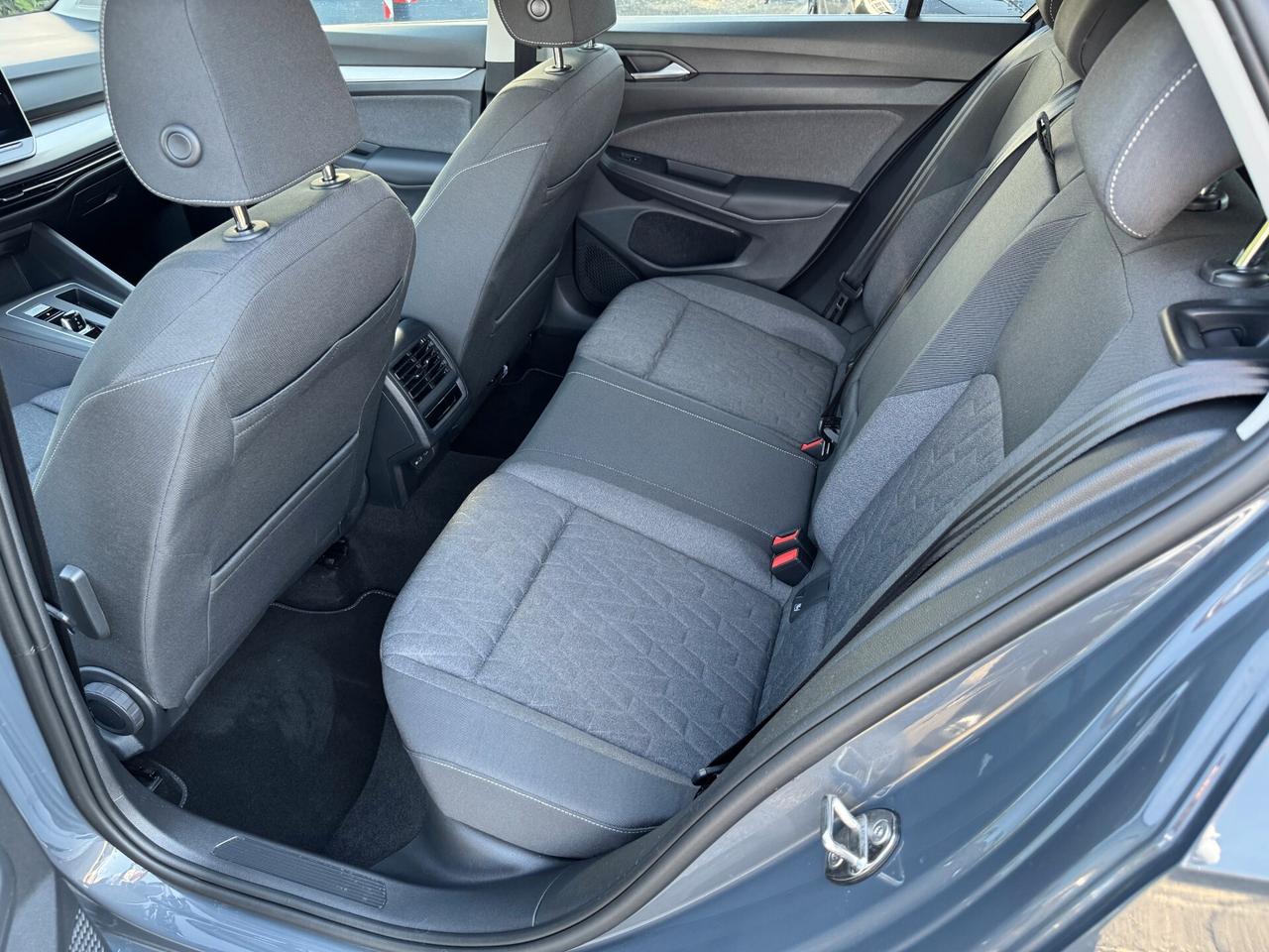 Volkswagen Golf 1.5 tsi ehybrid Edition Plus 204cv PLUG-IN / NO VINCOLI