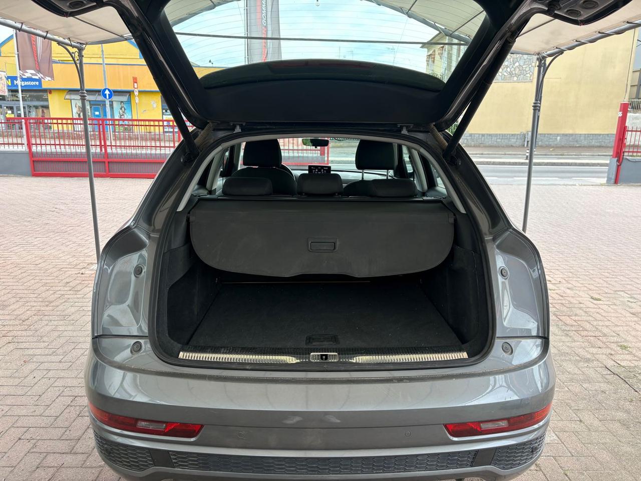 Audi Q3 S Line Edition 2.0 TDI #12042