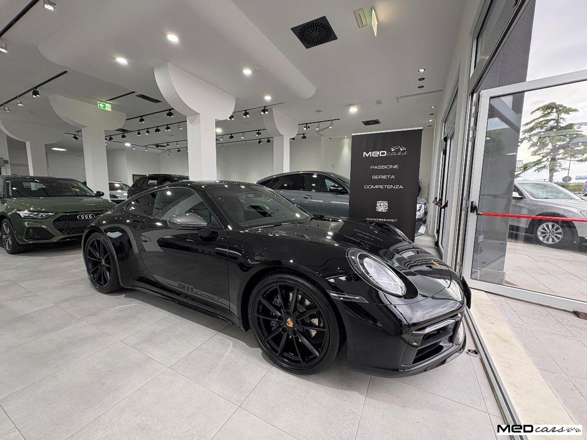 PORSCHE - 992