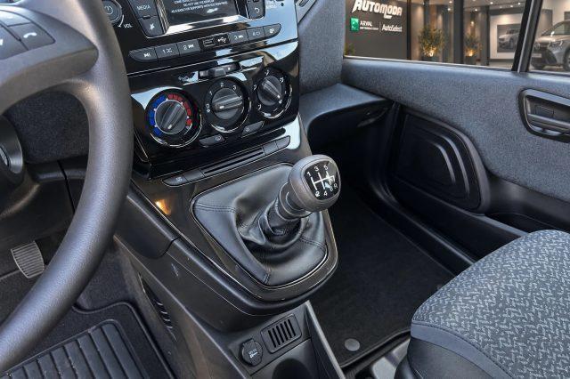 LANCIA Ypsilon HYBRID SILVER