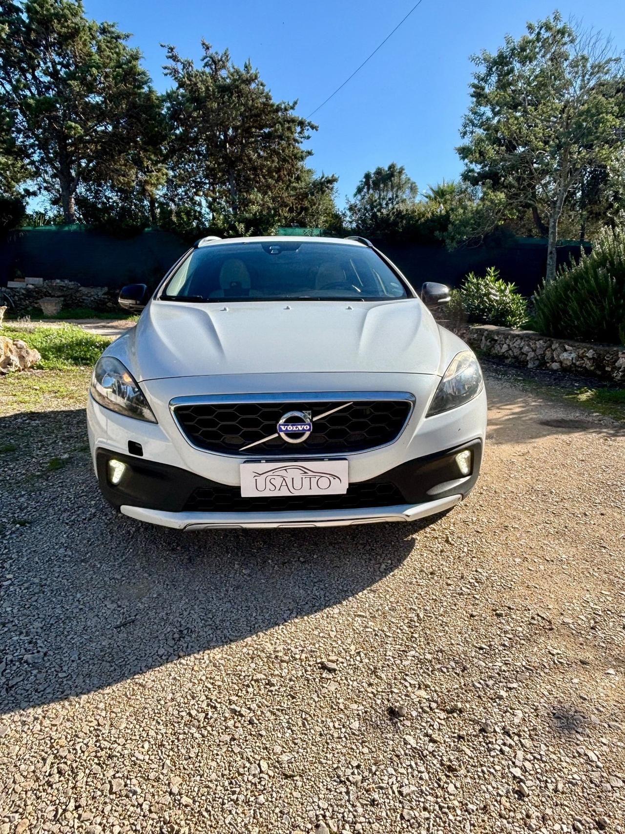 Volvo V40 Cross Country D2 1.6 Summum