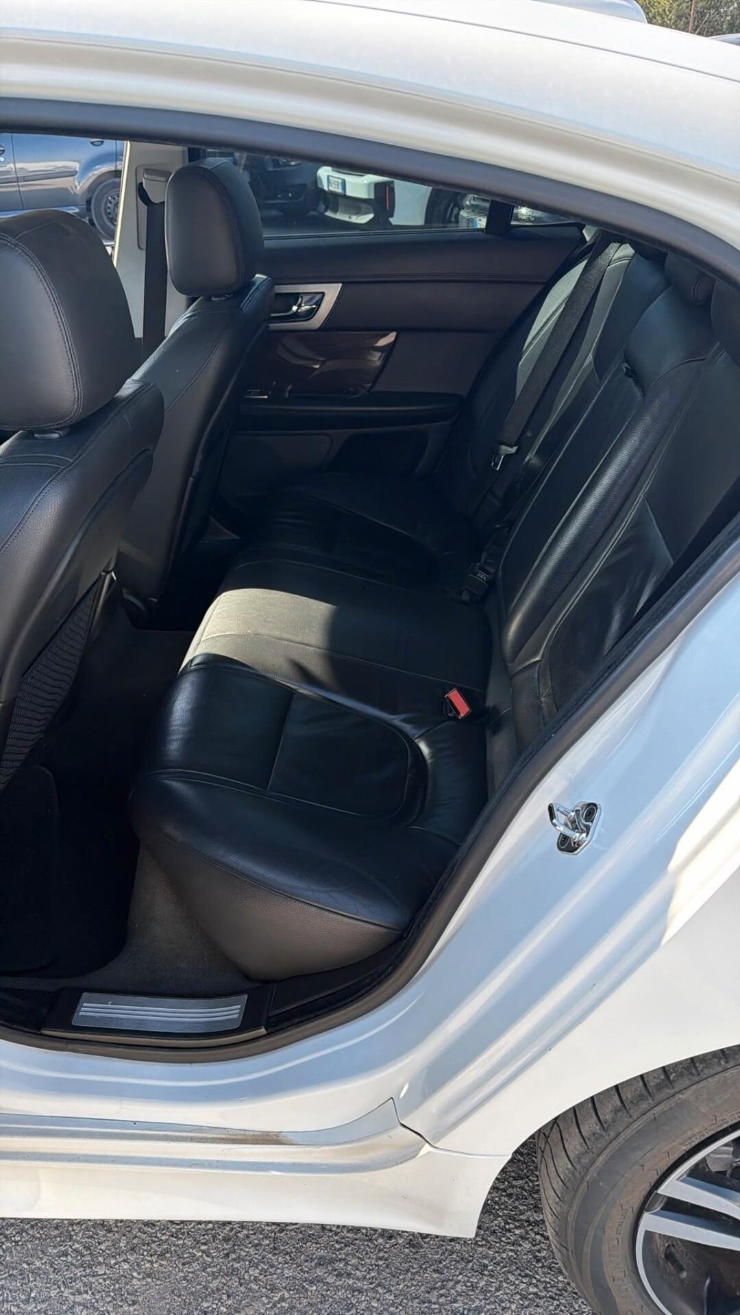 Jaguar XF 3.0 D V6