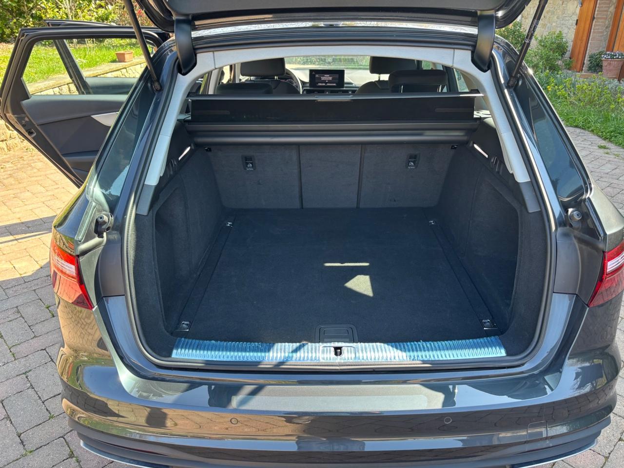 Audi A4 Avant 30 TDI/136 CV S tronic SW