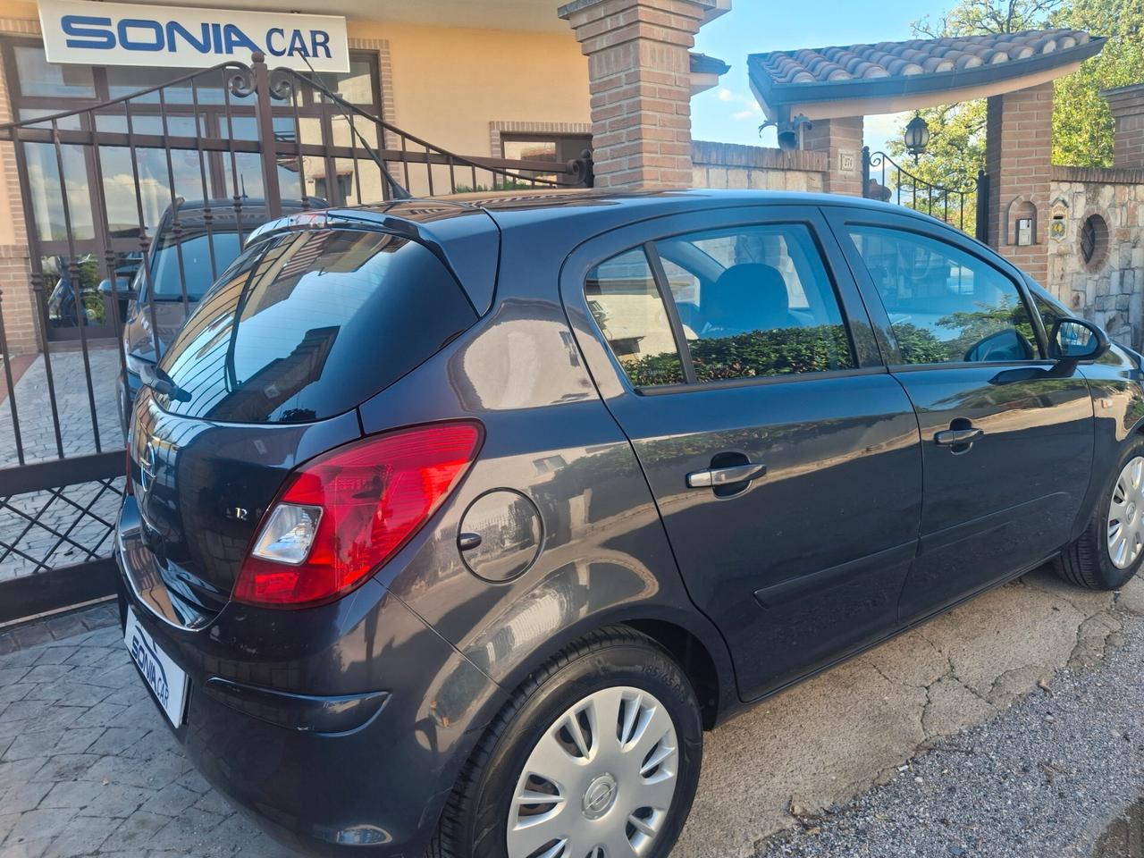 Opel Corsa 1.2 5 porte Enjoy Neopatentati