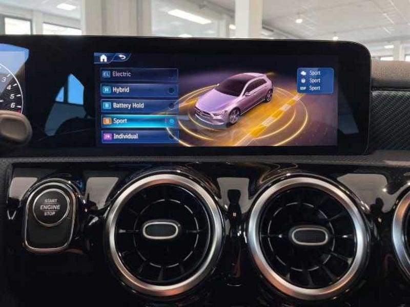 Mercedes-Benz Classe A - W177 2023 A 250 e phev Progressive Advanced auto
