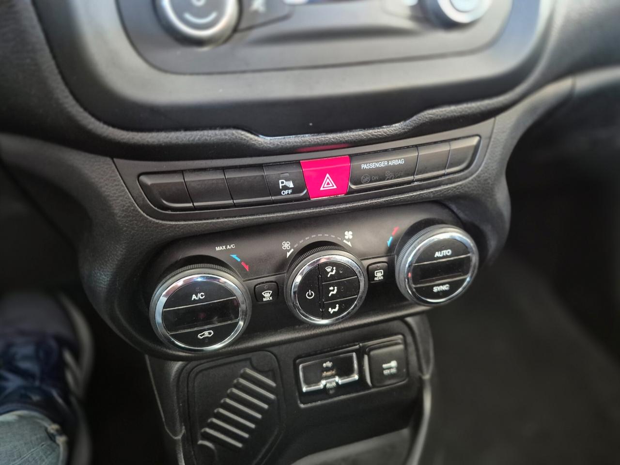 Jeep Renegade 1.6 E-TorQ EVO Longitude