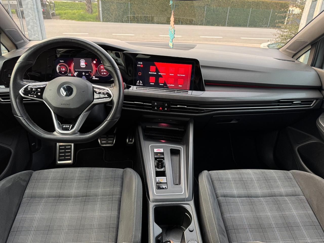 Volkswagen Golf 8 2.0 TDI DSG GTD