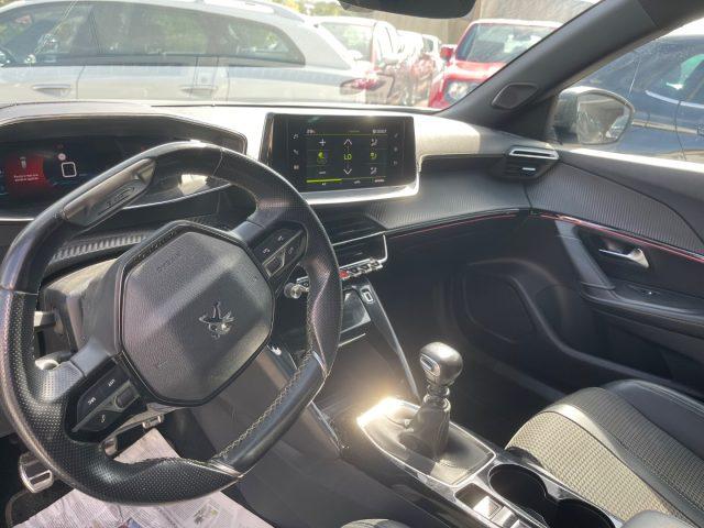 PEUGEOT 2008 BlueHDi 100 GT Line