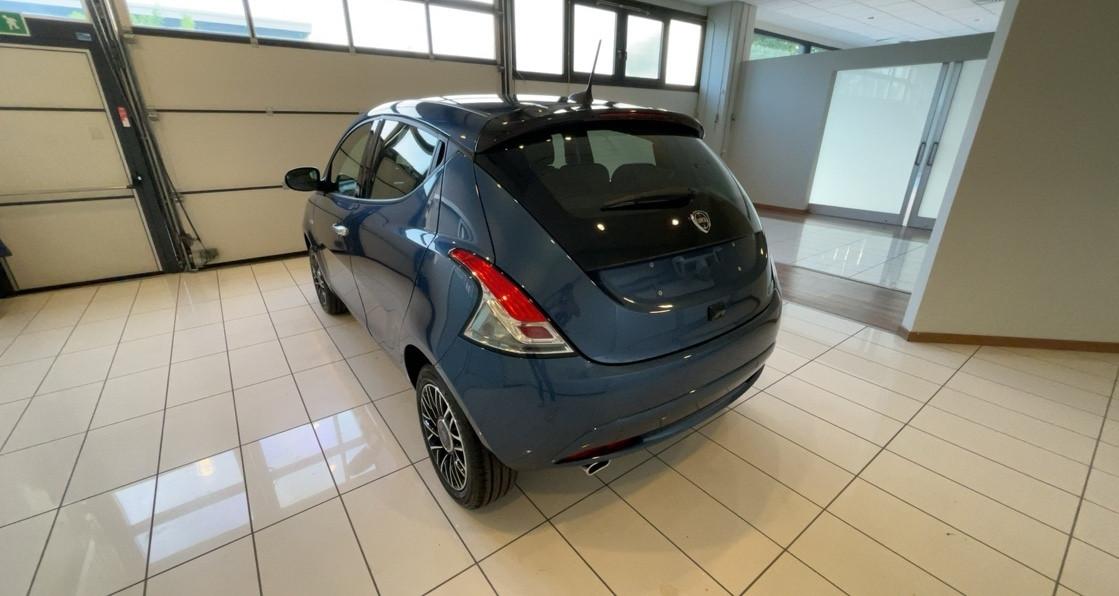 Lancia Ypsilon 1.2 69 CV 5 porte GPL Gold