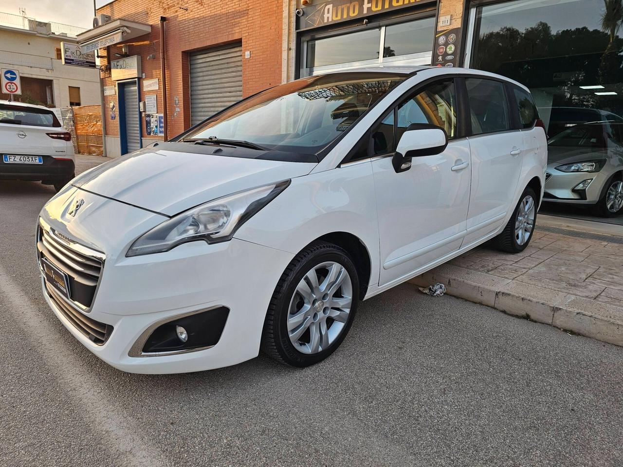 PEUGEOT 5008 1.6 BLUEHDI 120CV BUSINESS EAT6 7 POSTI