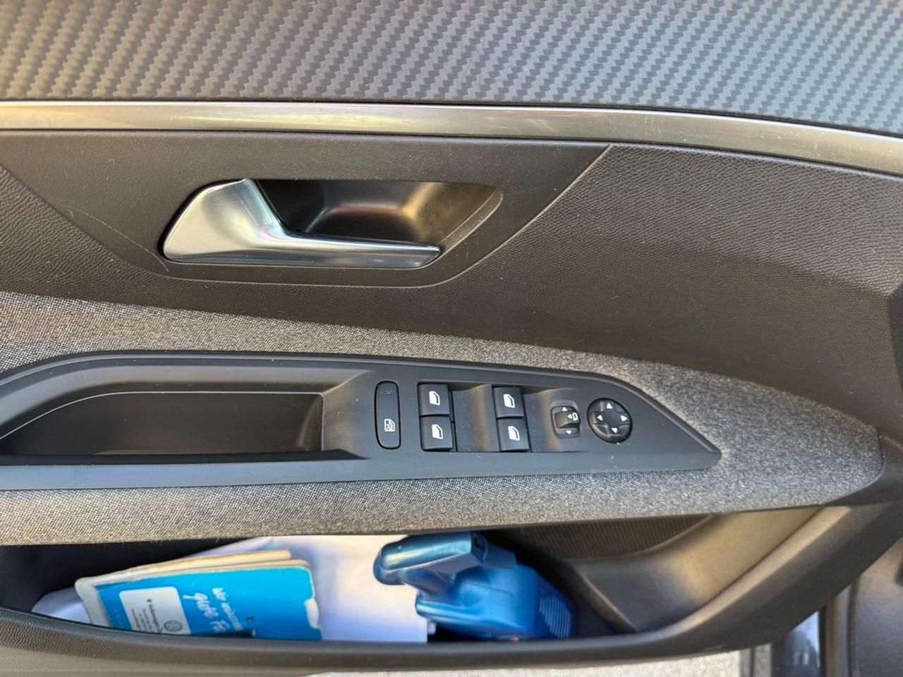 Peugeot 3008 BlueHDi 130 #8835