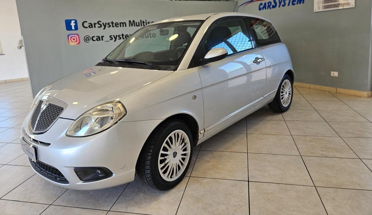 Lancia Ypsilon 1.2 Argento