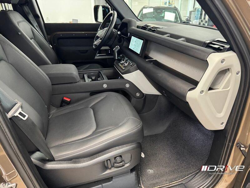 Land Rover Defender Defender 110 3.0D I6 300 CV AWD Auto SE