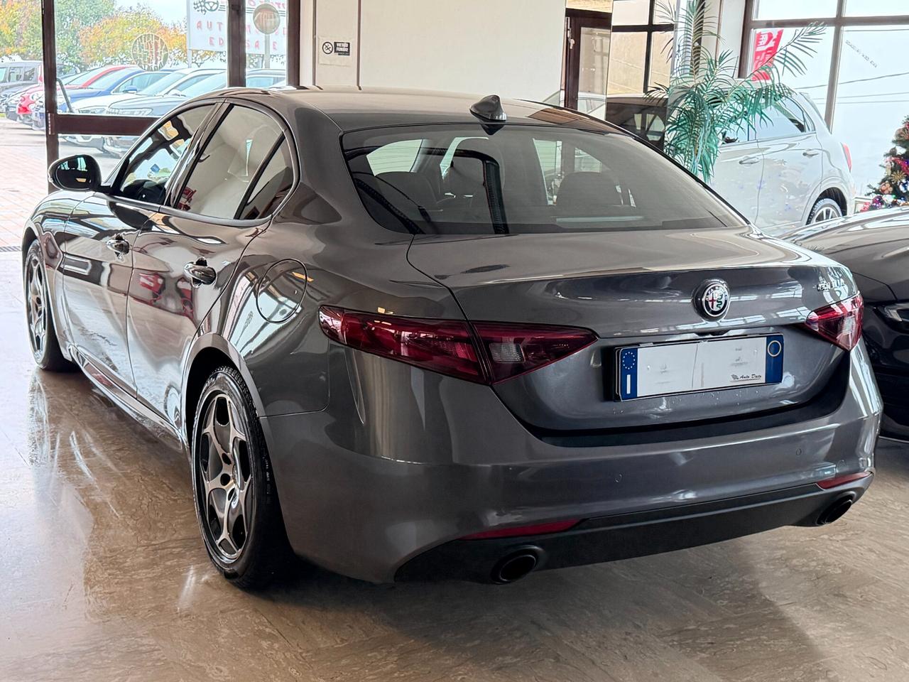 Alfa Romeo Giulia 2.2 TURBODIESEL 160 cv. AT8 SUPER BUSINESS