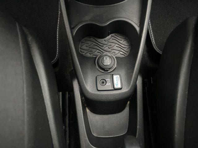 LANCIA Ypsilon 1.2 BENZ 69 CV 5 porte Gold ADATTA A NEOPATENTATI