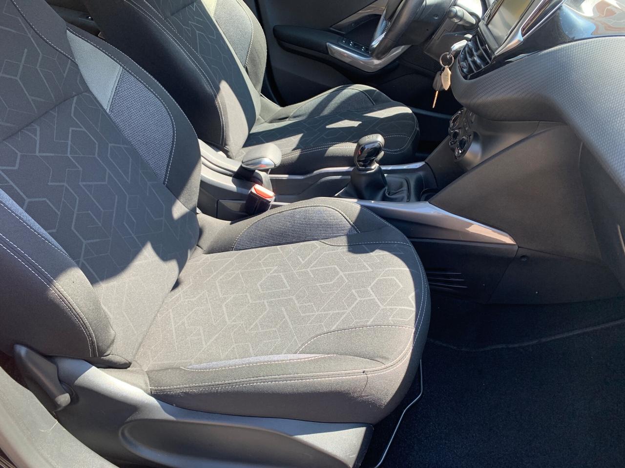 Peugeot 2008 PureTech 82 Active