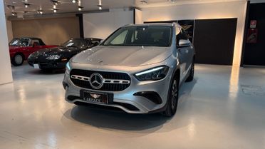 MERCEDES-BENZ GLA 180d Advanced - 2024