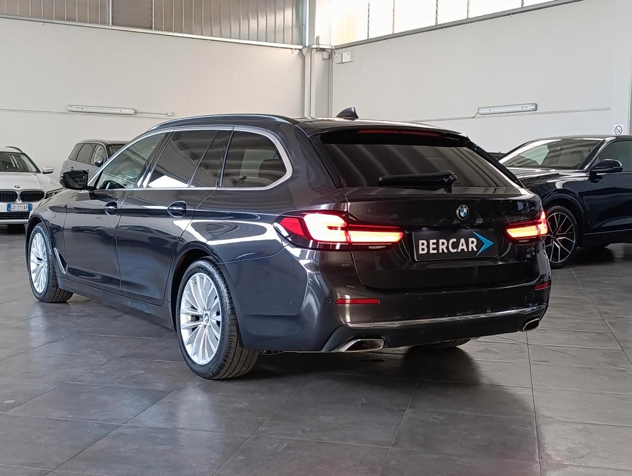 BMW 520 d Touring mhev 48V Luxury auto