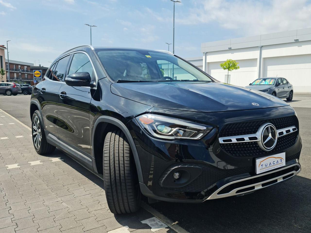 Mercedes-Benz CLA 250 PREMIUM #6265