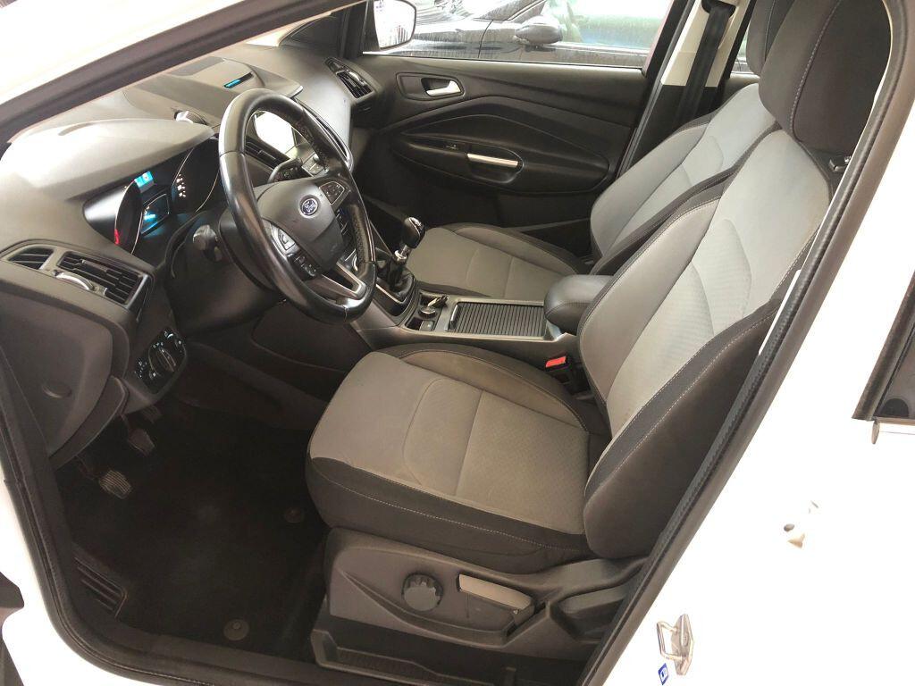 Ford Kuga 1.5TDCI 120cv anno 2017 ST-Line Business