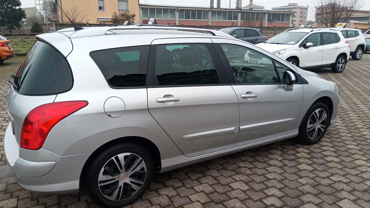 Peugeot 308 1.6 HDi 110CV SW Ciel Féline