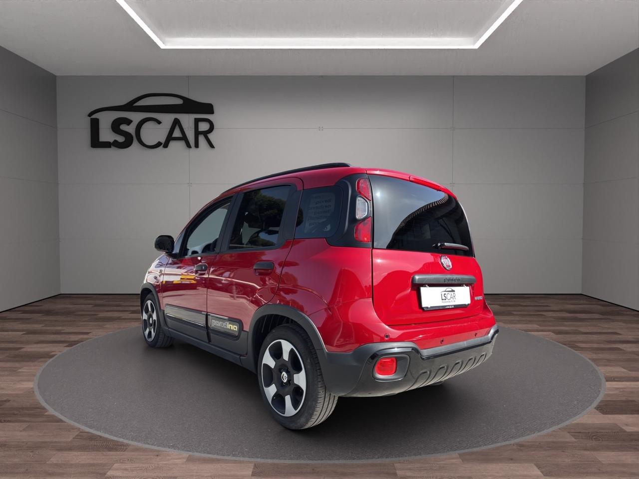 Fiat - Pandina Cross 1.0 firefly hybrid