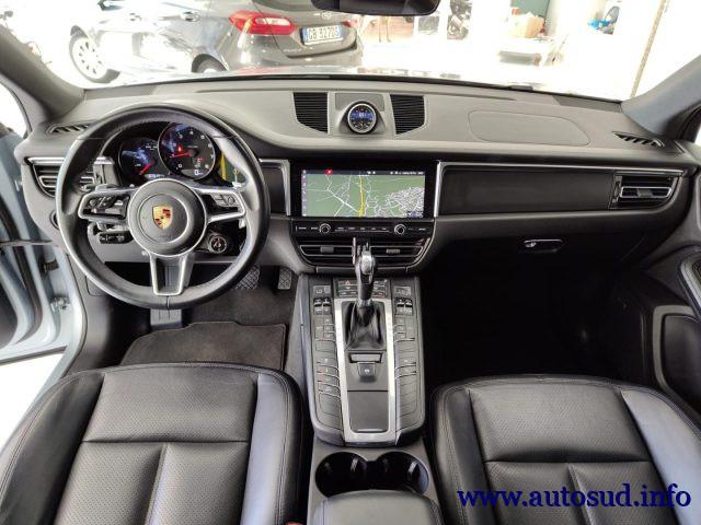 PORSCHE Macan 2.0