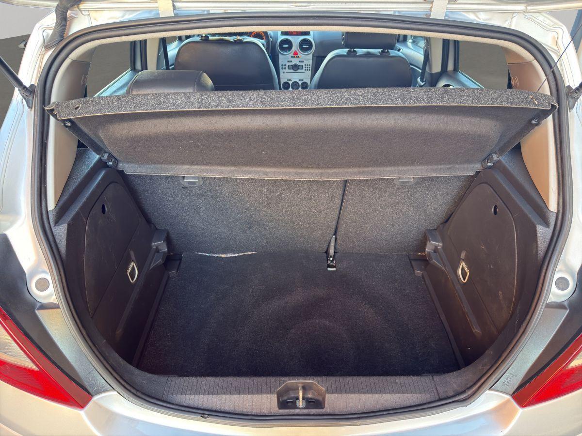 OPEL - Corsa - 1.2 16V 85CV 5 porte Club