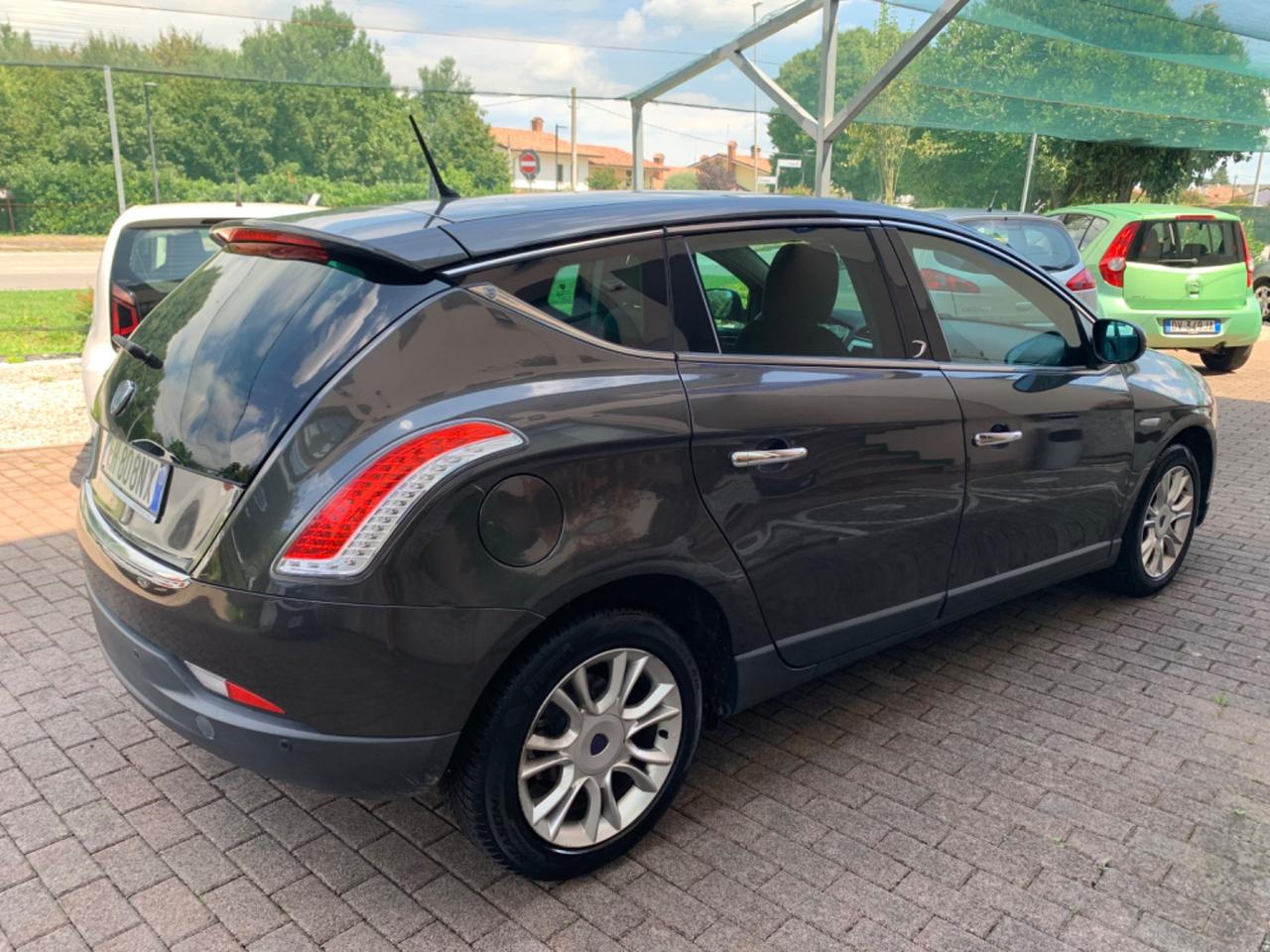 Lancia Delta 1.6 MJT DPF Gold