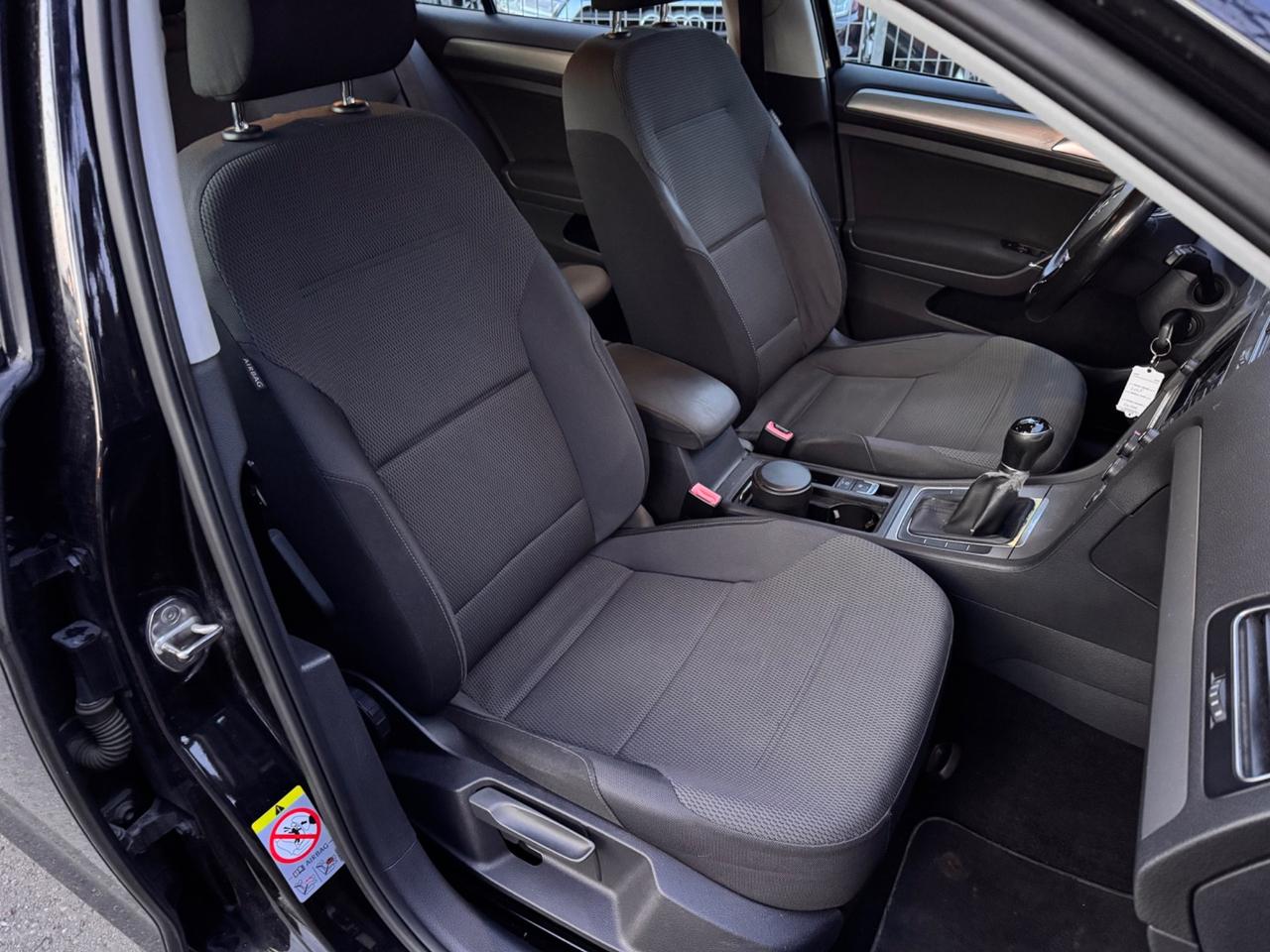 VW Golf 1.6 TDI 5p. Highline neopaten garanzia 12 mesi