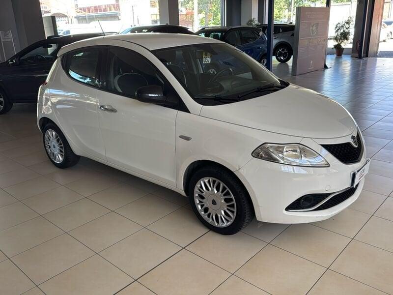 Lancia Ypsilon 1.2 69cv Silver