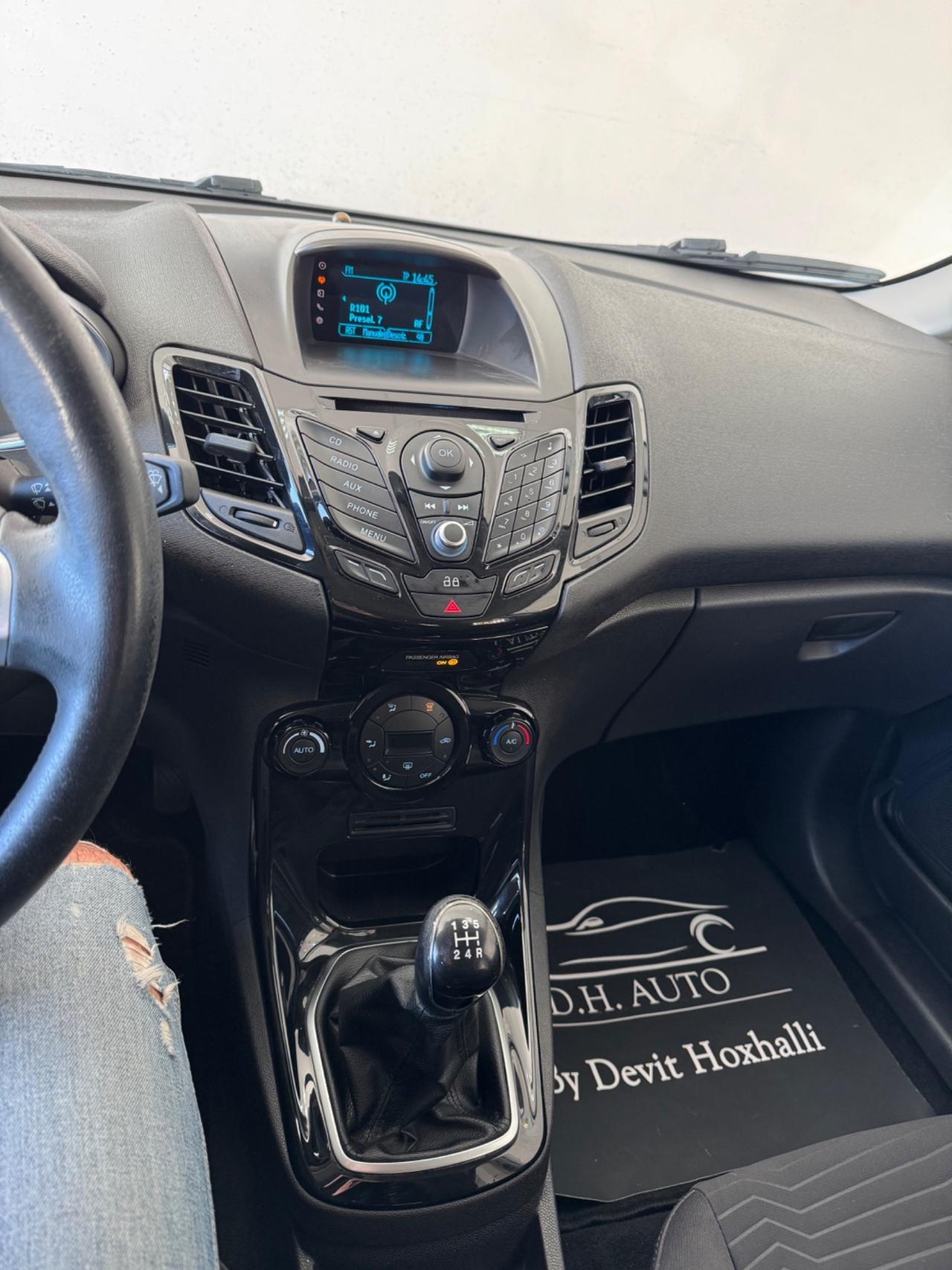 Ford Fiesta 1.5 TDCi 75CV 5 porte Titanium