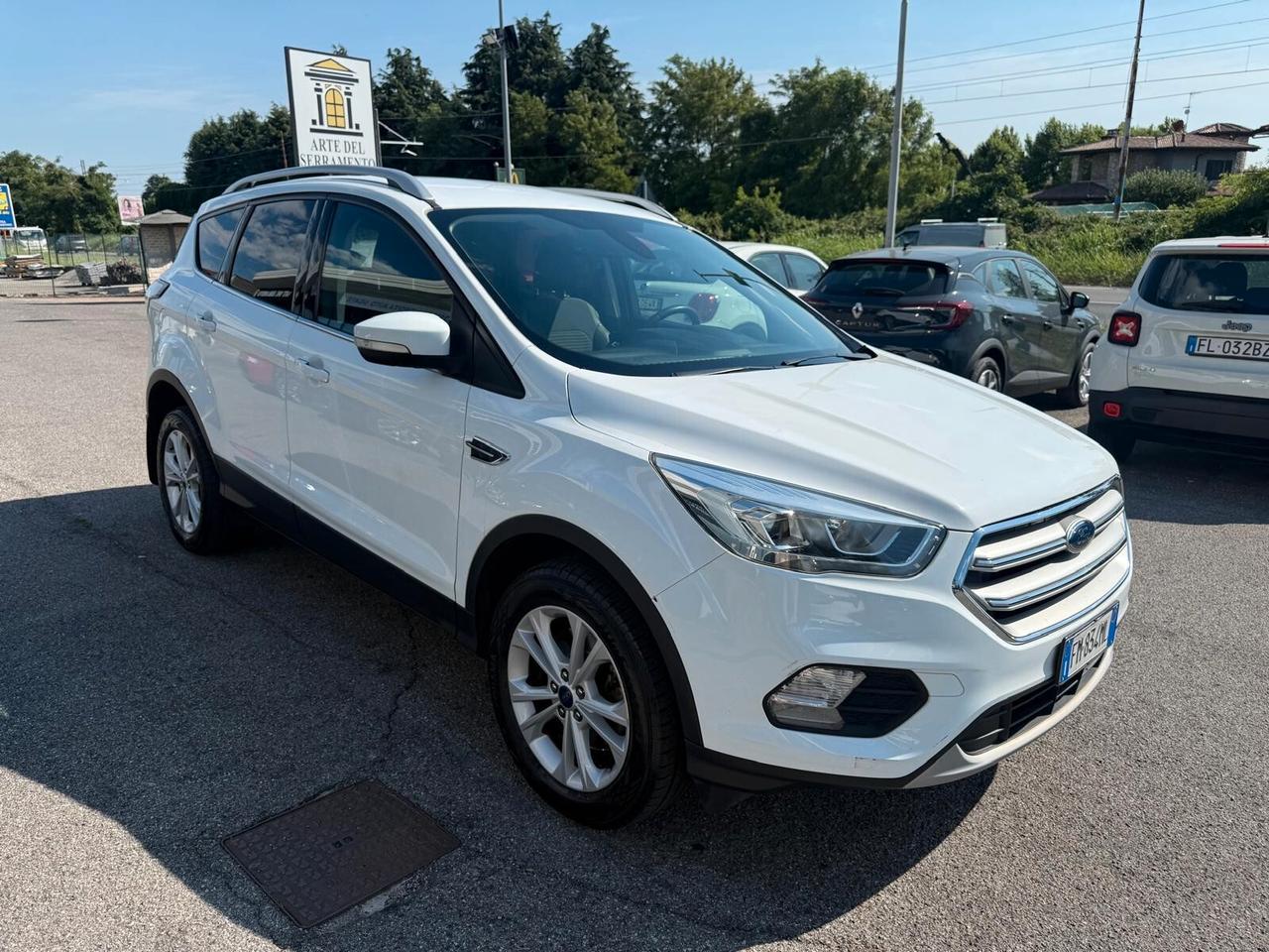 Ford Kuga 1.5 TDCI 120 CV S&S 2WD Titanium
