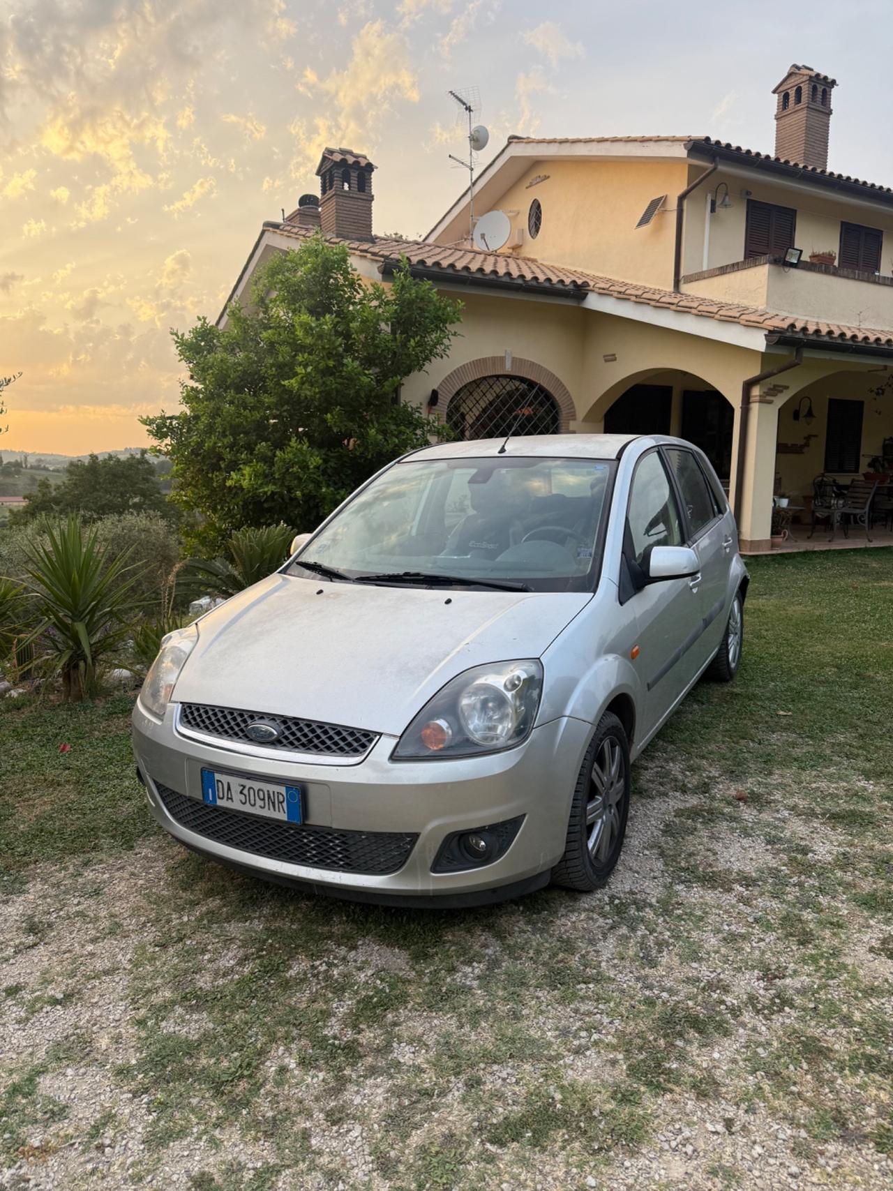 Ford Fiesta 1.2 16V 5p. Titanium